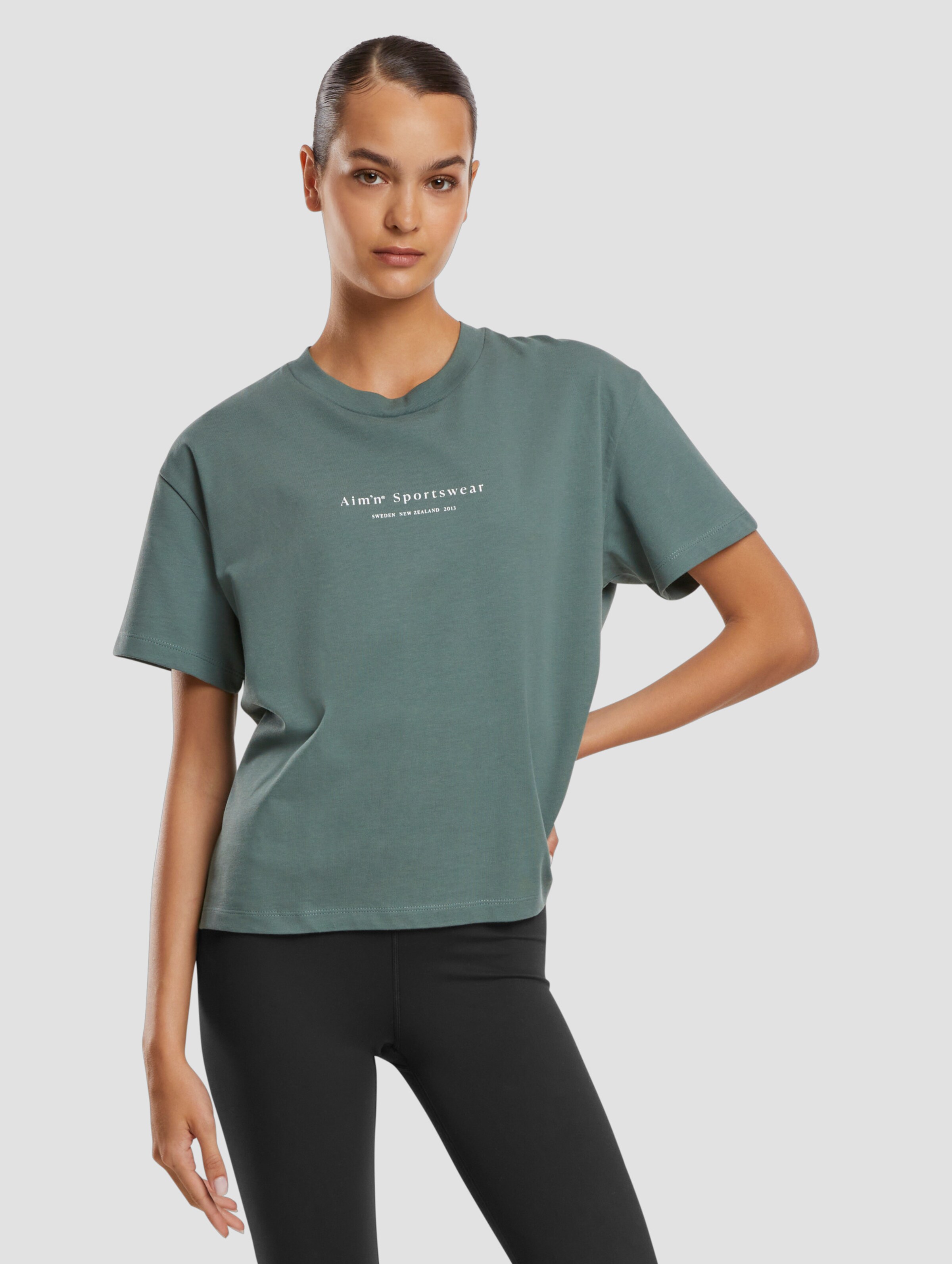 aim'n Serif Boxy T-Shirt
