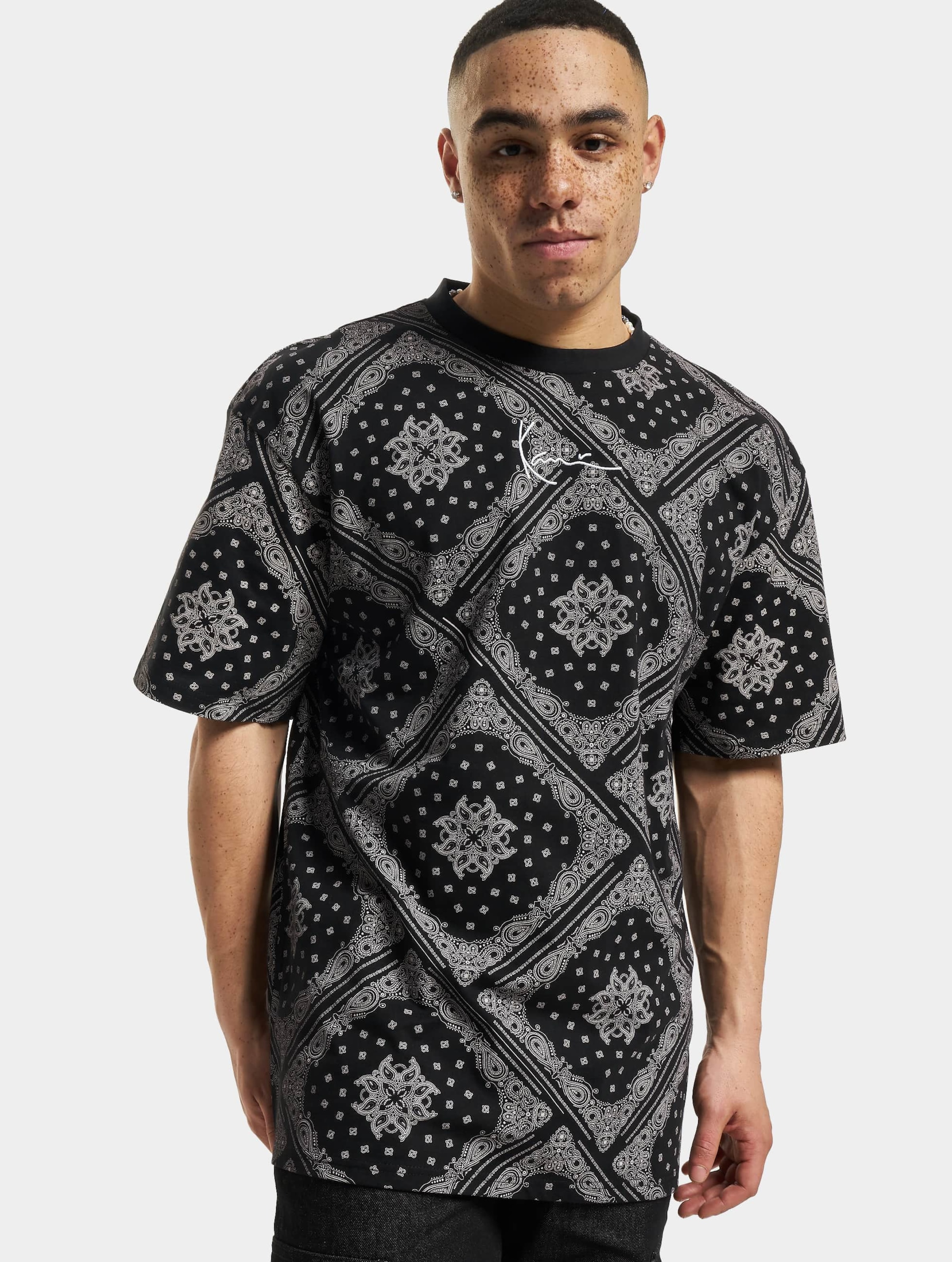 Karl Kani KM232-042-1 KK Small Signature Paisley Tee