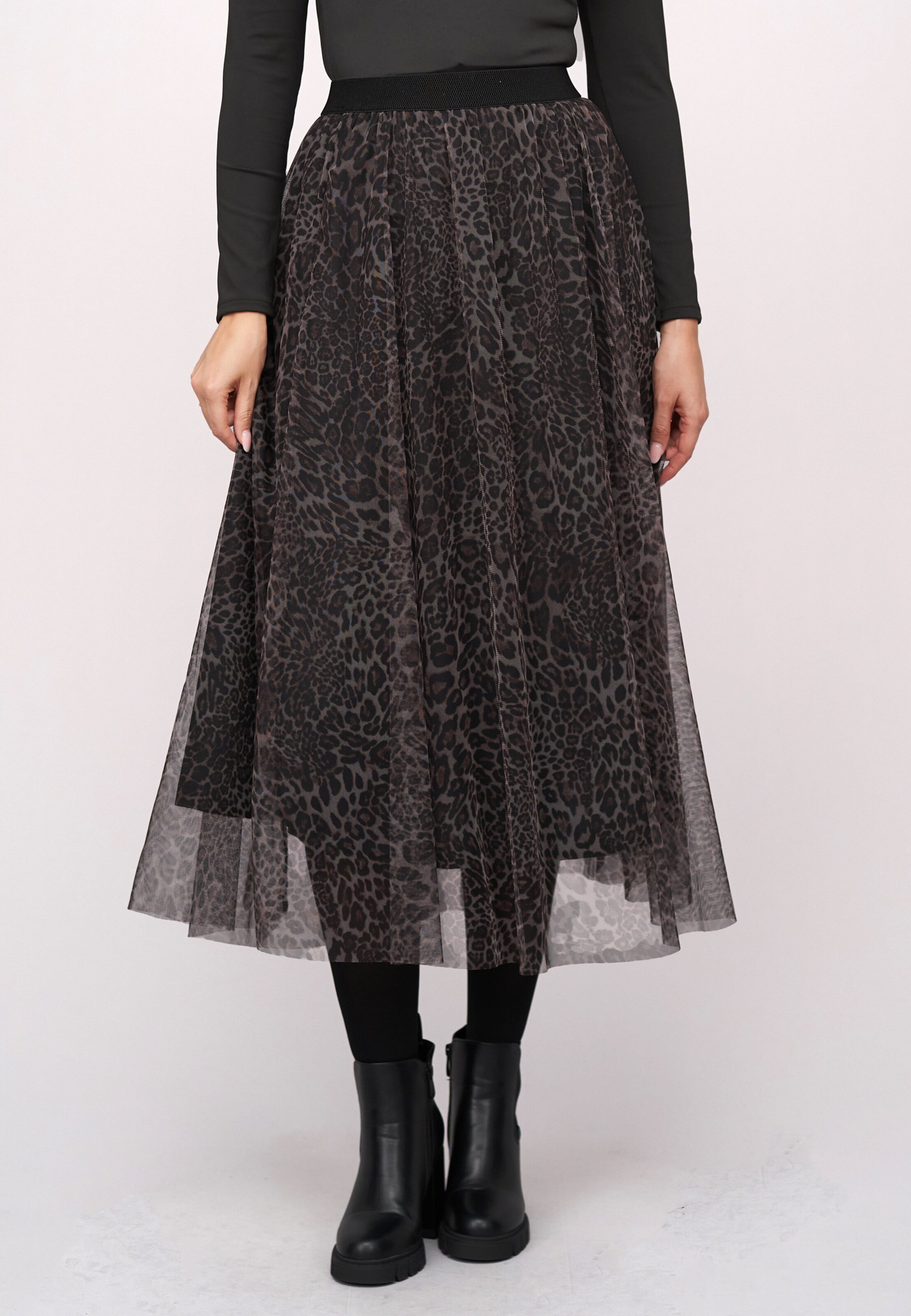 Cloud5ive Longform Skirt 2-layered with leo print