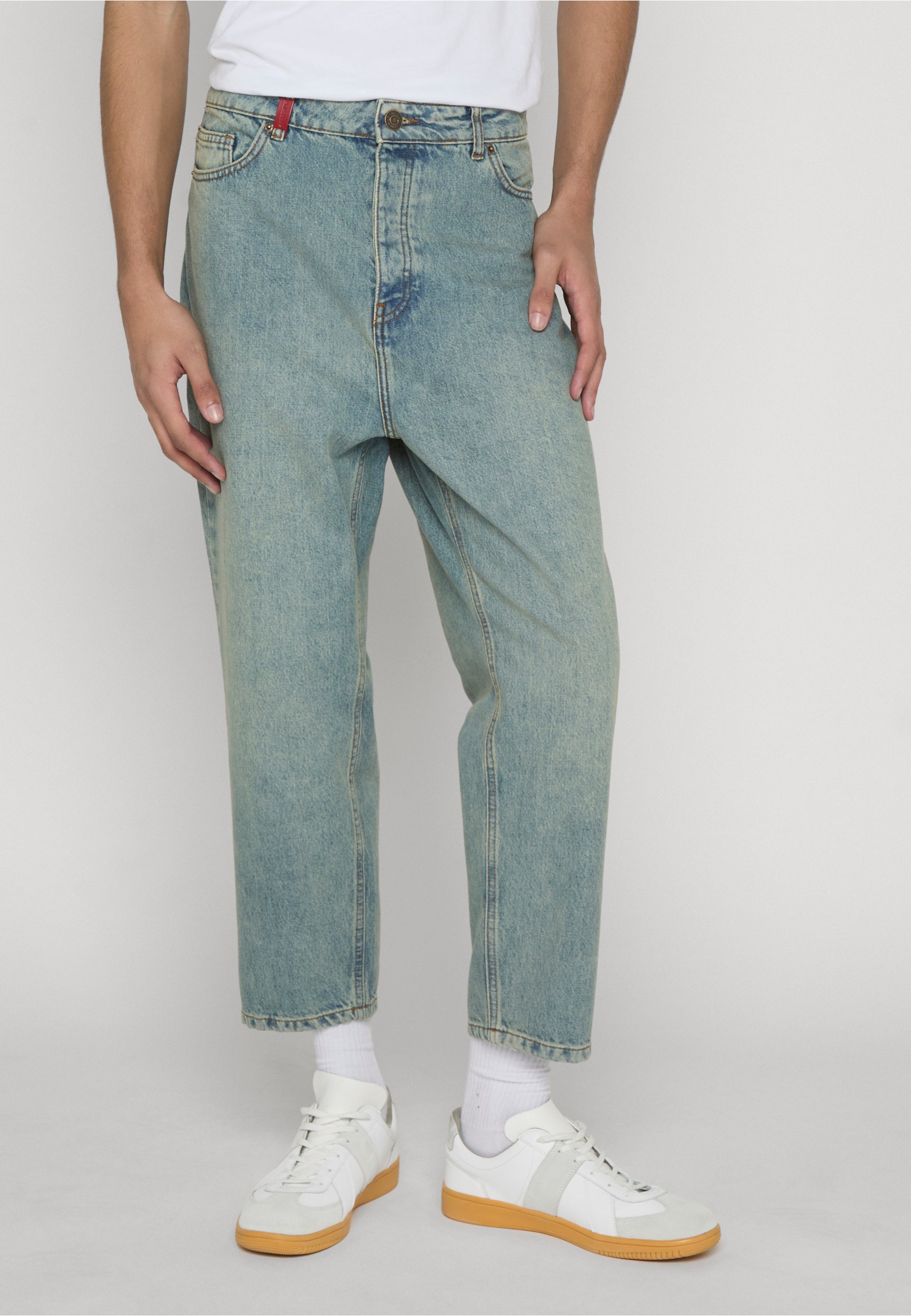 2Y Premium Basic Relaxed Denim