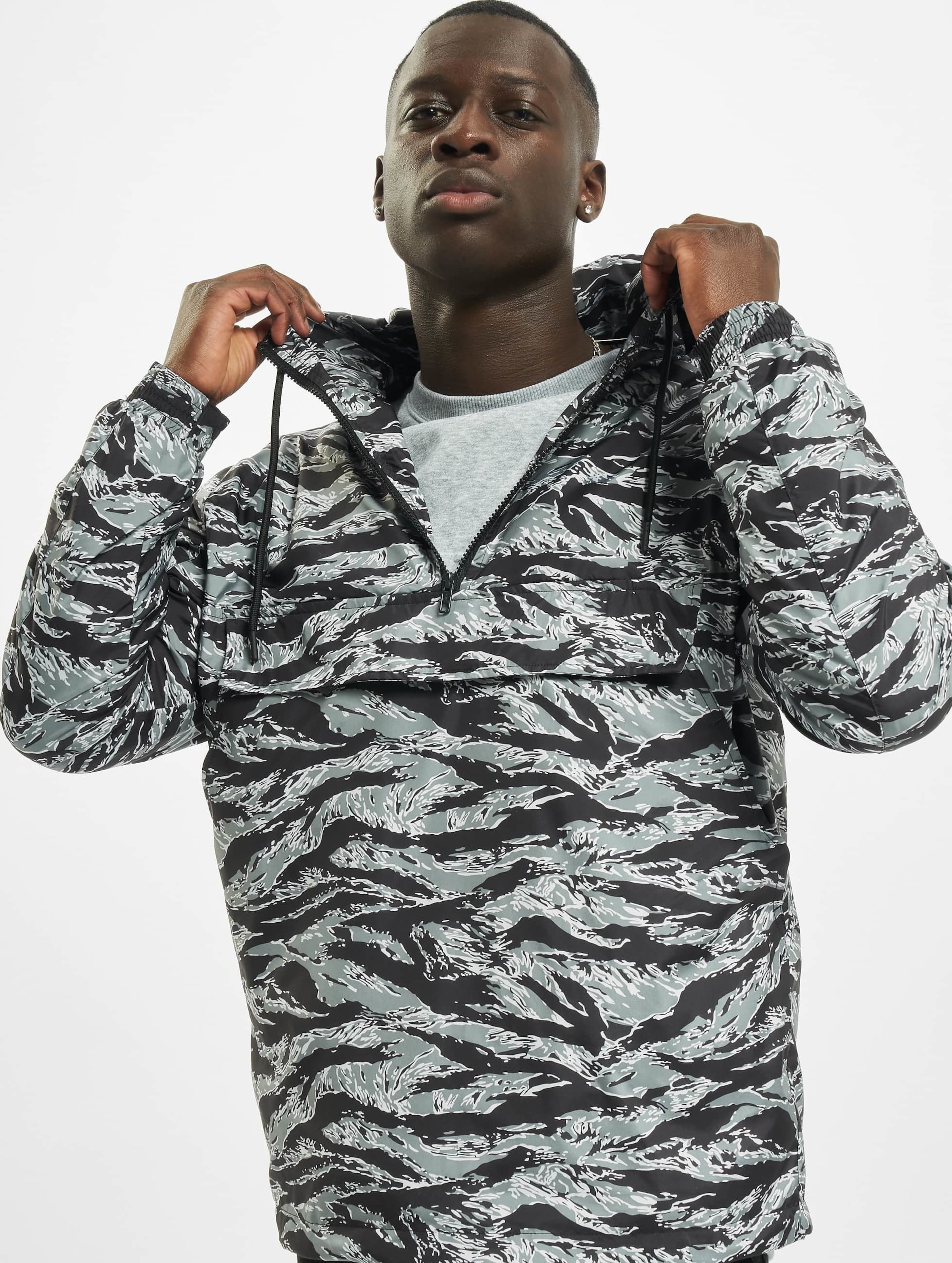 Urban Classics Tiger Camo Pull Over