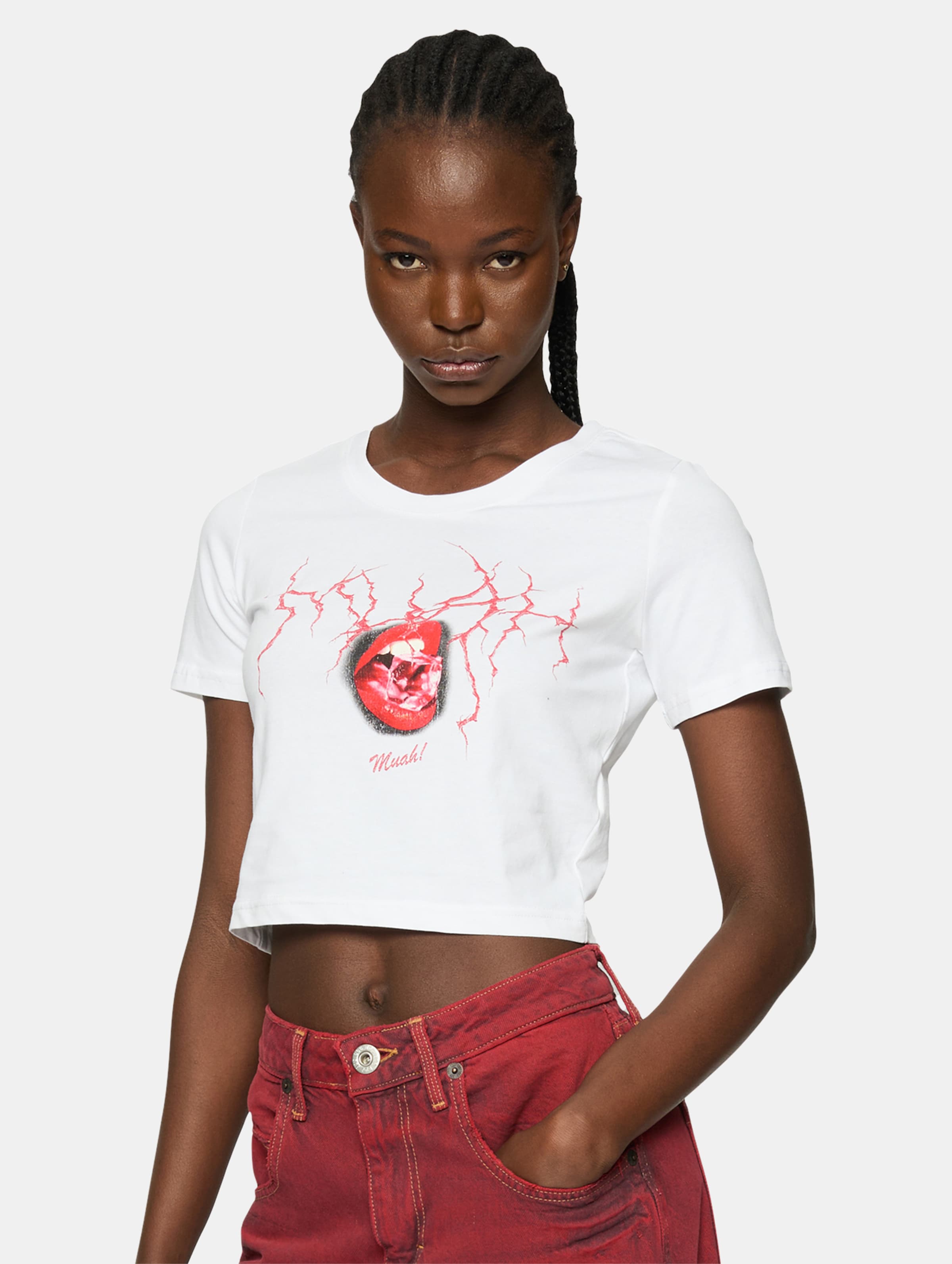 Miss Tee Muah Cropped