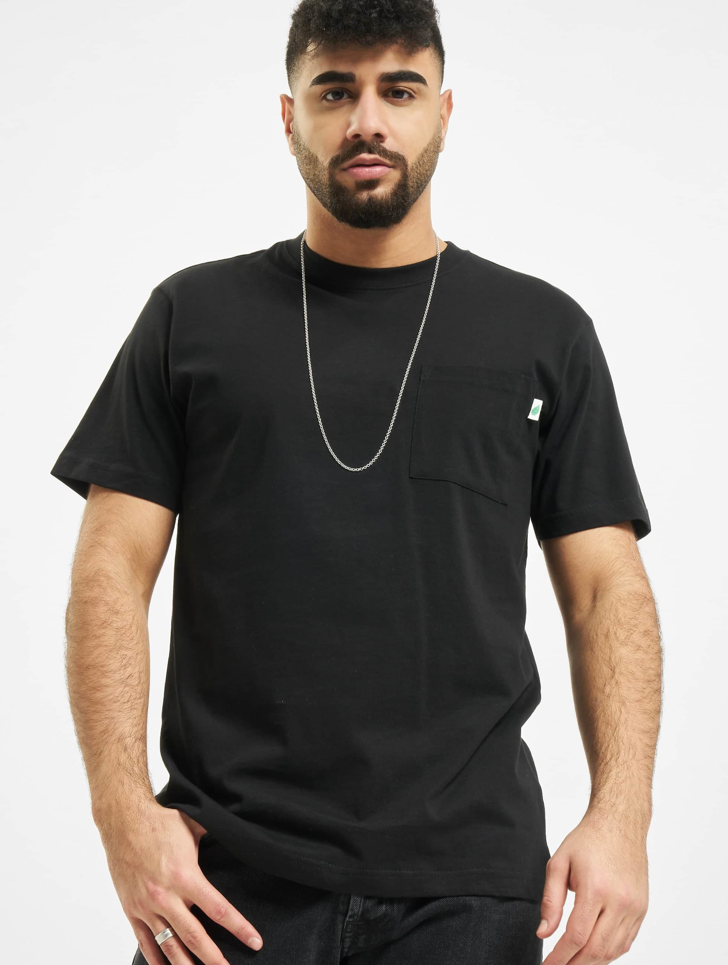 Urban Classics Organic Cotton Basic Pocket Tee