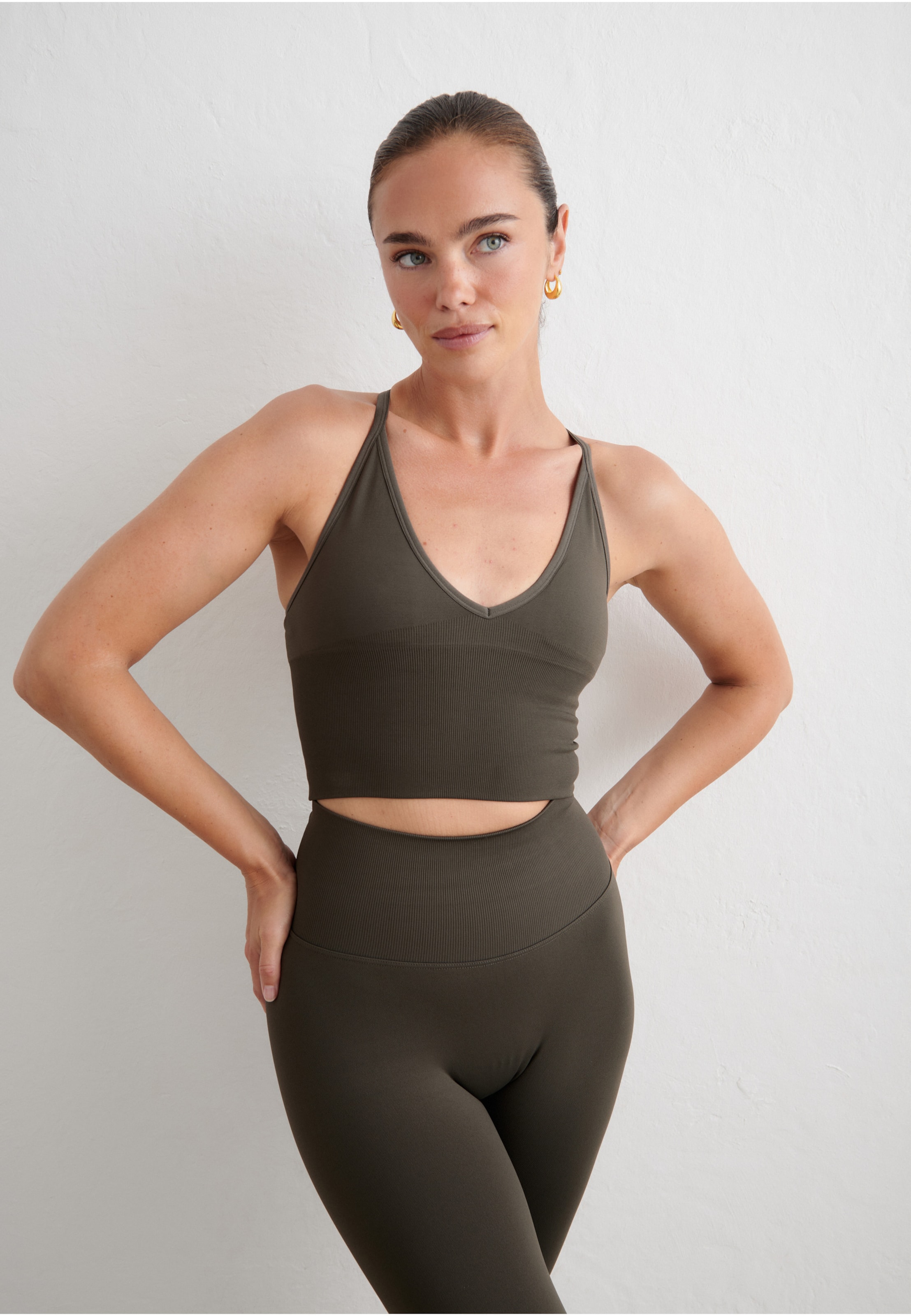 aimn Shape Seamless Cross Back Bralette