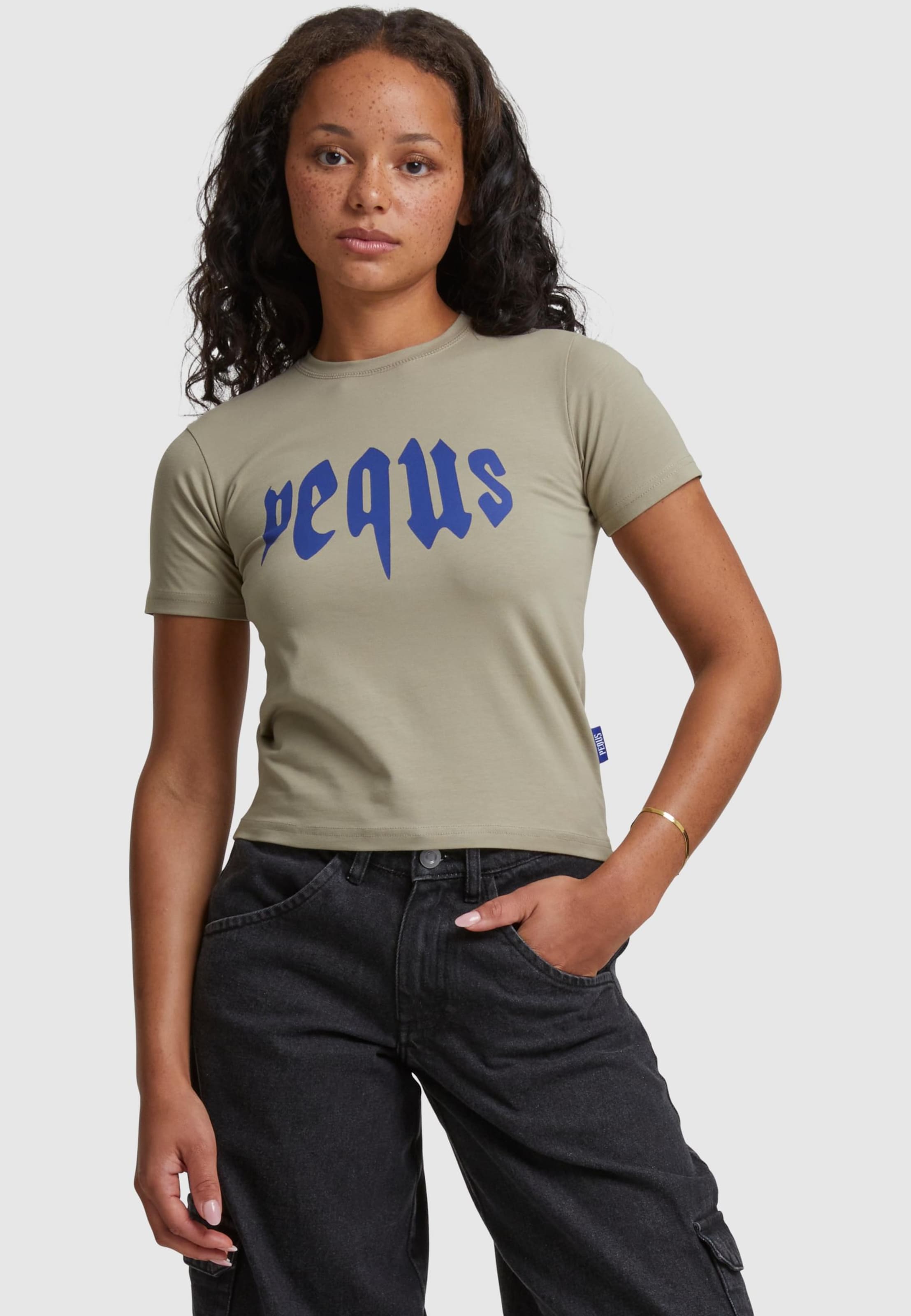 PEQUS Fitted Mythic Logo T-Shirt