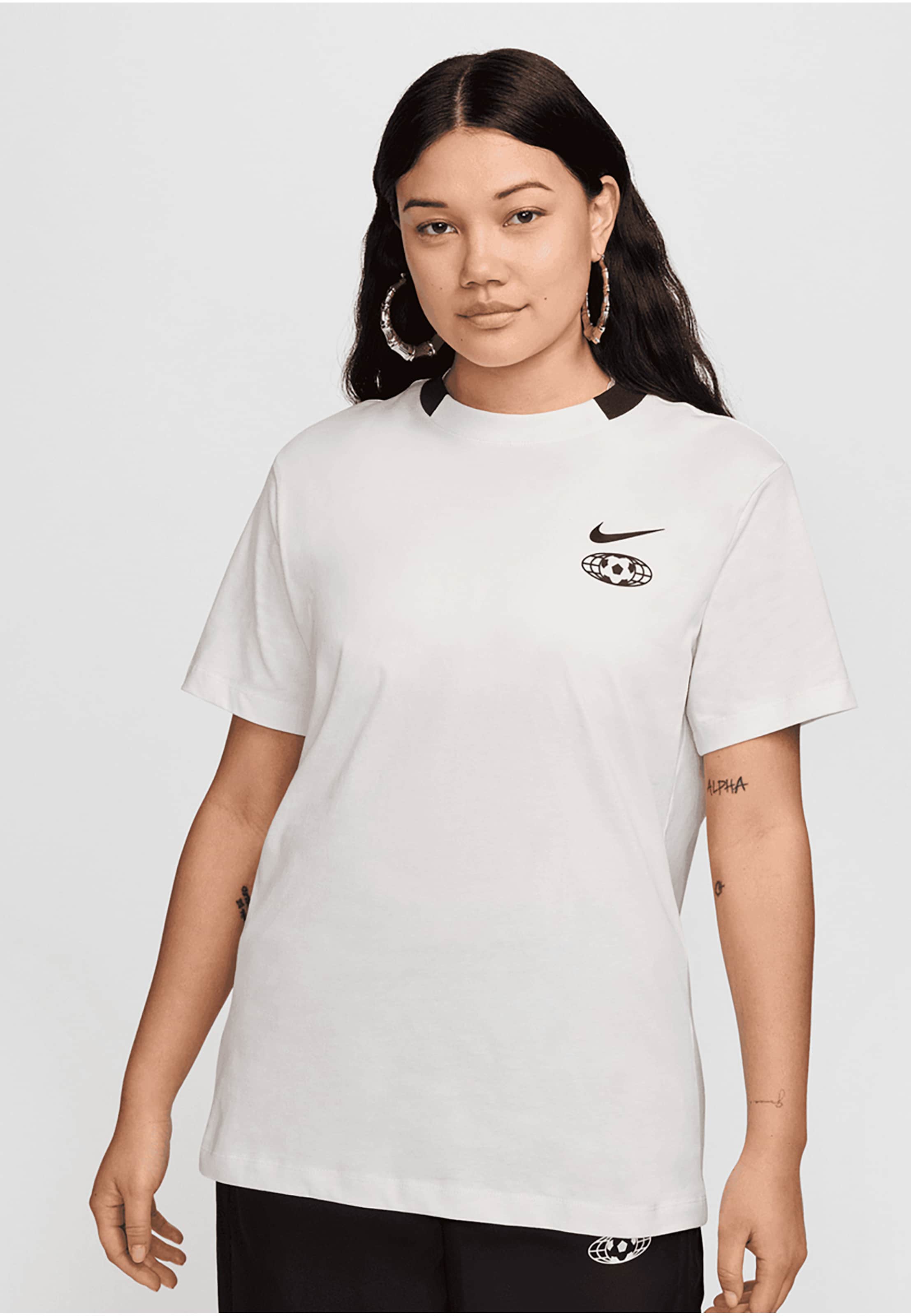 Nike Sportswear Tee
